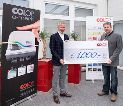 COLOP donates €1,000 to Welser Tafel